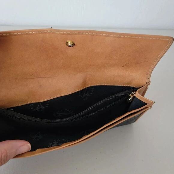 La Tour Eiffel 1887 Genuine Leather Wallet Womens Two Tone Black Camel Snap - Picture 2 of 10